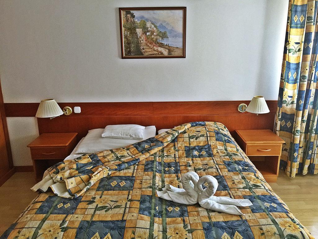 Vesta Apartments Hévíz Zimmer foto