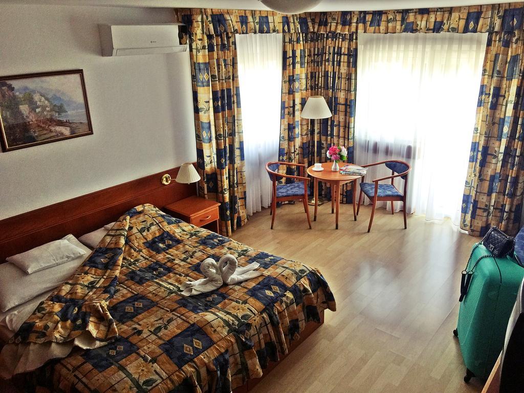 Vesta Apartments Hévíz Zimmer foto